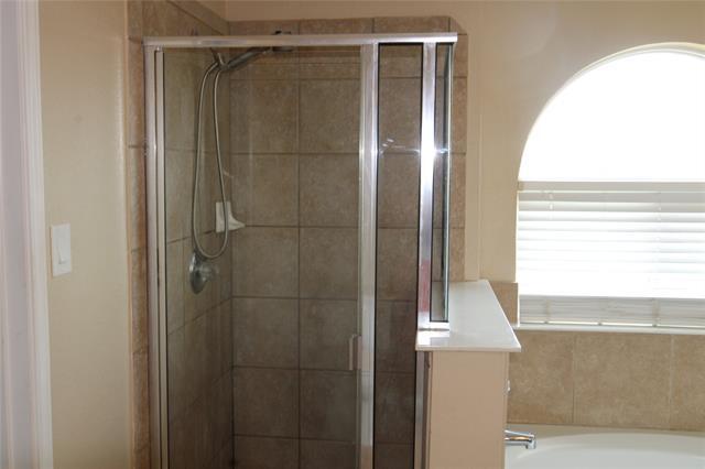 Building Photo - 2435 Castle Pines Dr