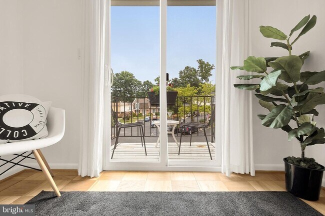 Building Photo - 10913 Bucknell Dr