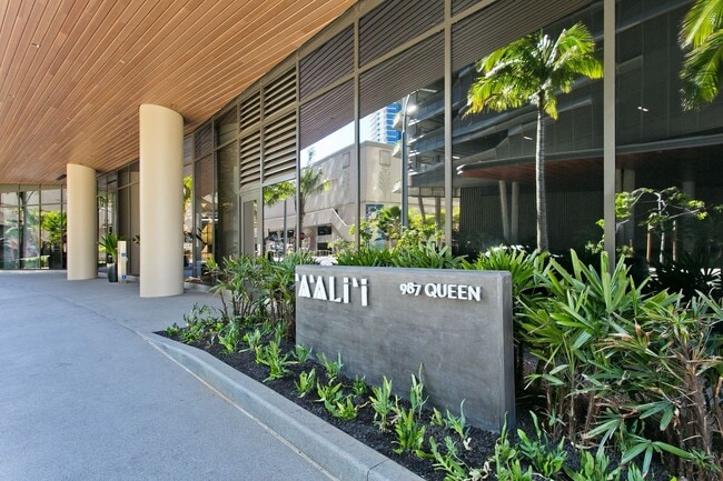 Building Photo - A'ali'i 2516 - Furnished Studio