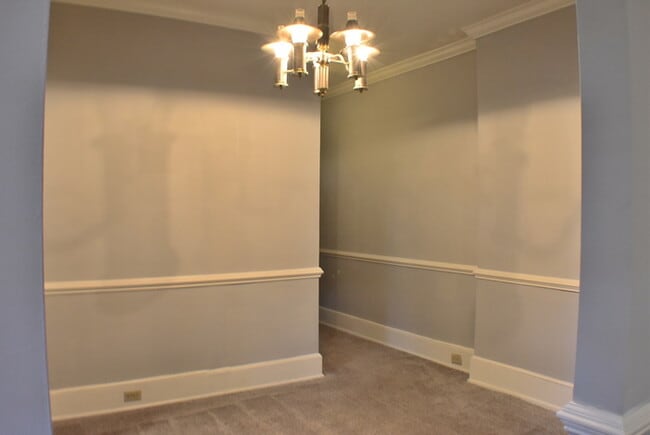 Building Photo - 2417 Blossom St