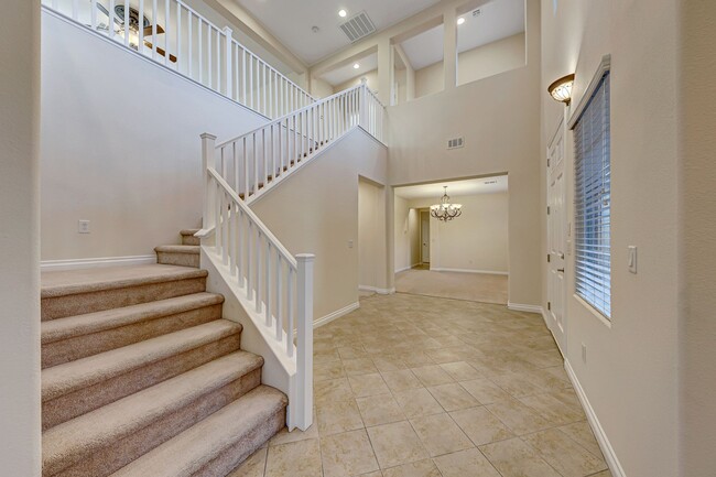 Building Photo - 5 Bedroom Corner Lot Home in Gated Community!