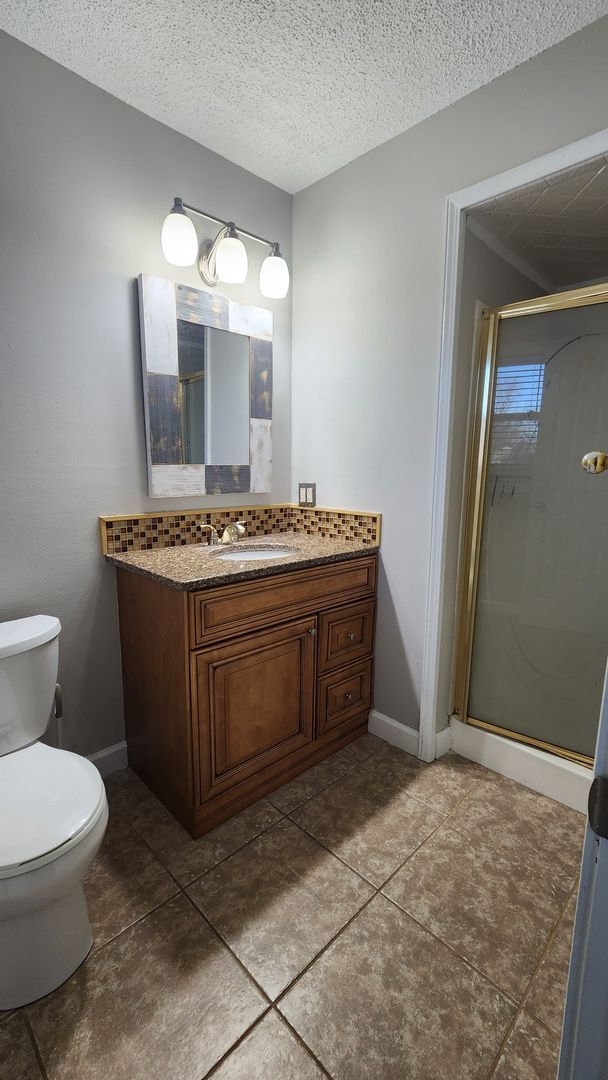 Building Photo - Gem of a Home - Don't miss your opportunity on this fantastic home!