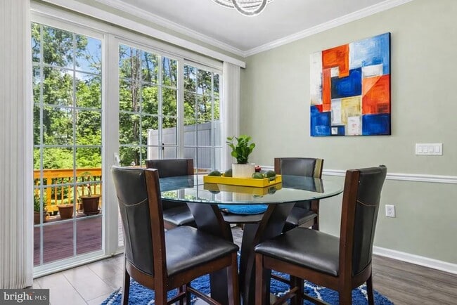 Building Photo - 206 Shields Ct