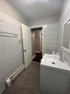 Building Photo - 1332 W Touhy Ave