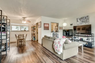 Building Photo - 5330 Junius