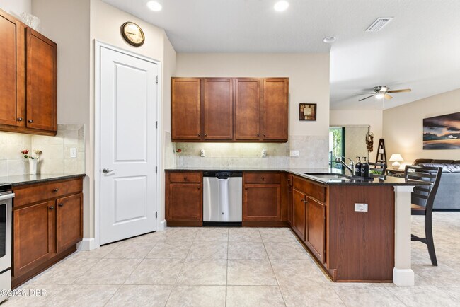 Building Photo - 1080 Kilkenny Ln