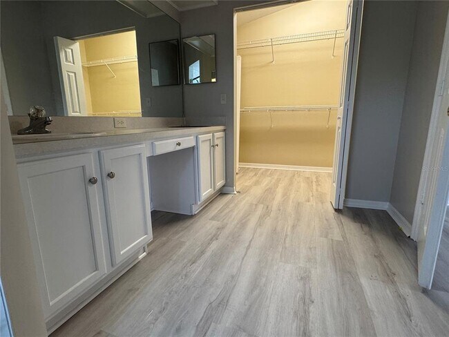 Building Photo - 27618 Sky Lake Cir