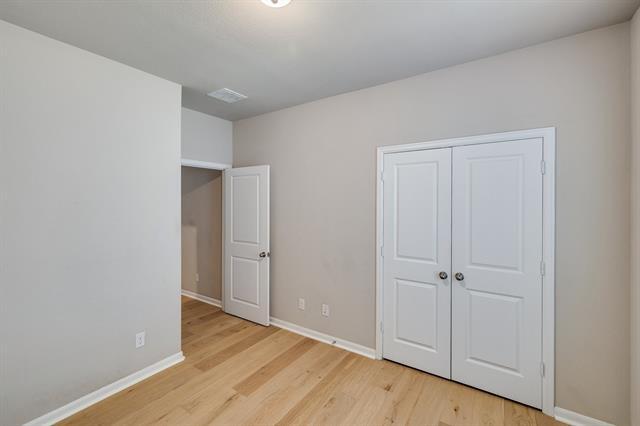 Building Photo - 5513 Deer Run Dr