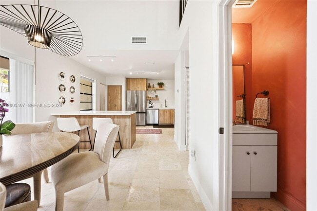 Building Photo - 327 Ives Dairy Rd