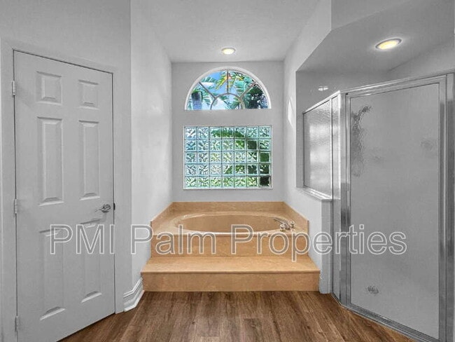 Building Photo - 10293 Allamanda Blvd