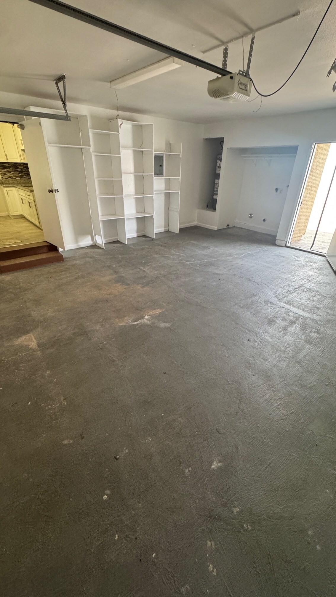 Building Photo - 4105 E 52nd St