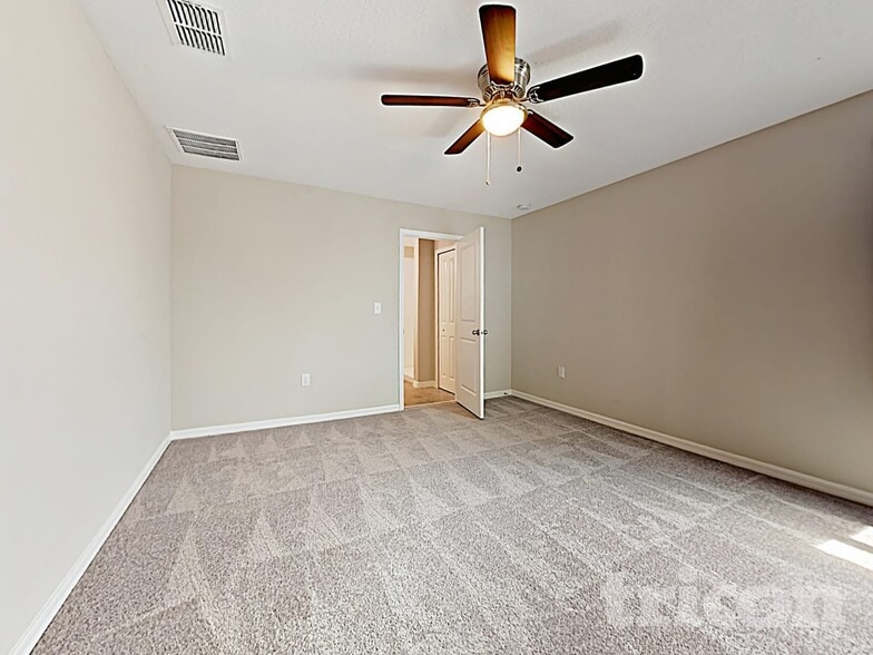 Building Photo - 10027 RoseMary Leaf Ln