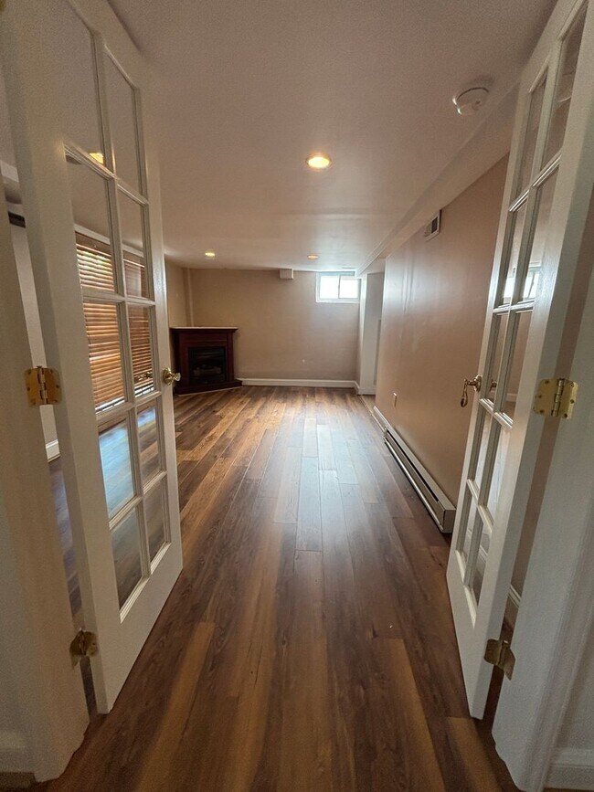 Building Photo - 3479 Overbrook Dr