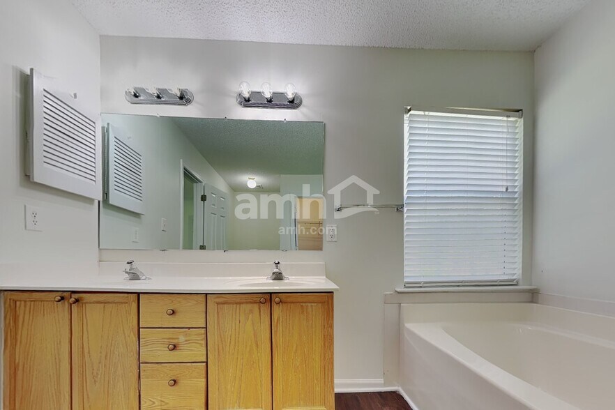 Building Photo - 6515 Goldenblush Cir