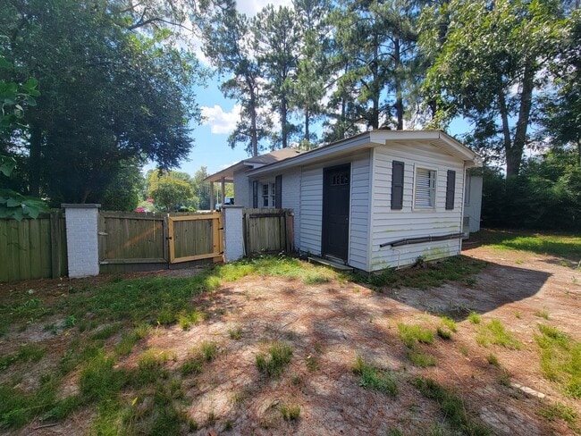 Building Photo - Lakeside - Richmond County