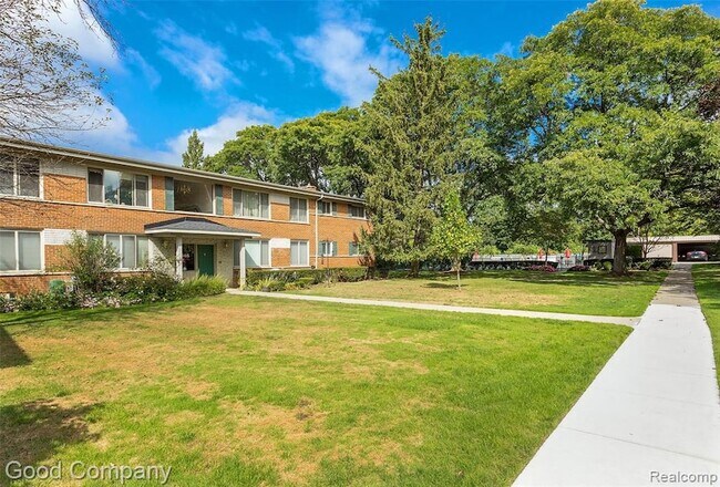 Building Photo - 946 N Adams Rd