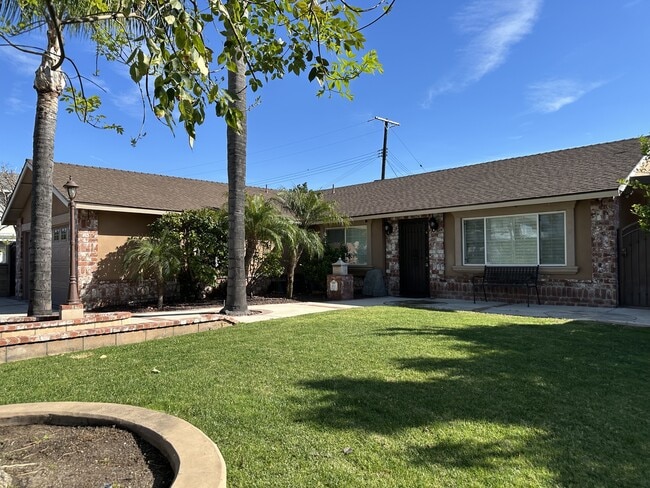 Building Photo - 4611 Harrison St