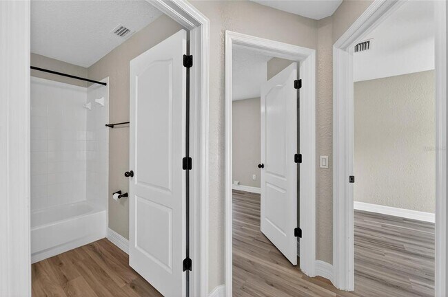 Building Photo - 523 Napa Valley Cir