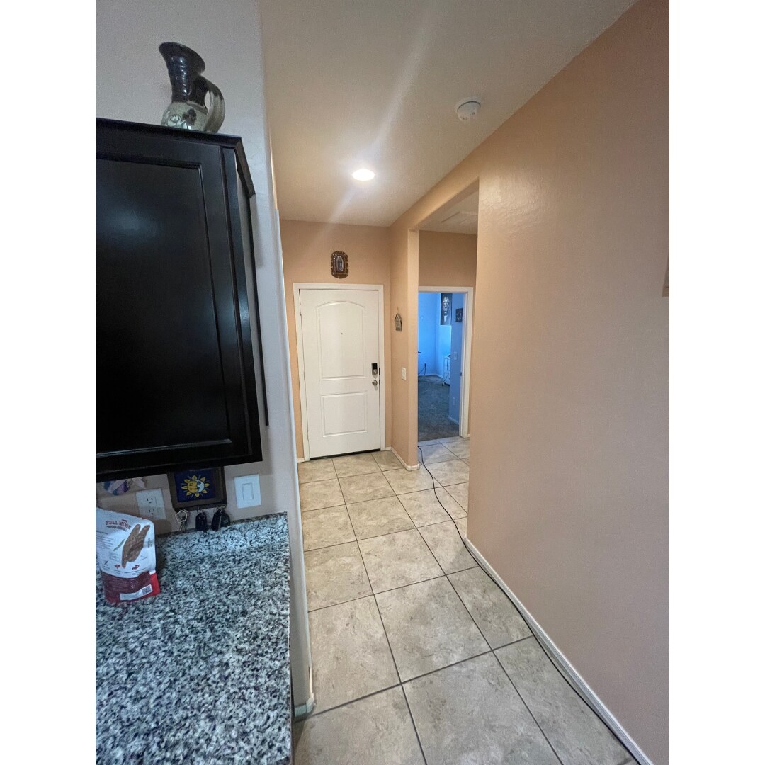 Building Photo - 1617 N Westfall Trl