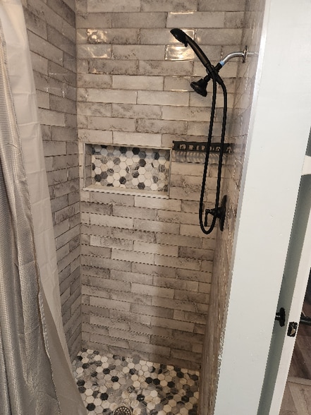 Building Photo - 6070 Baltimore Ave