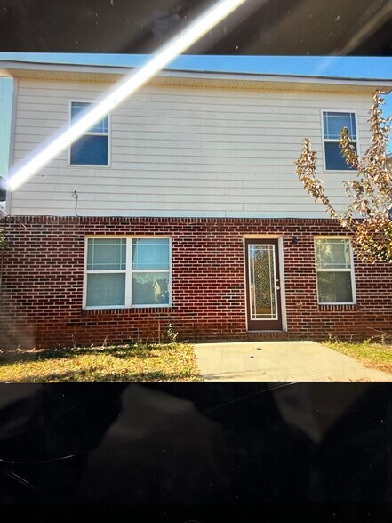 Building Photo - 4028 Haworth Pky