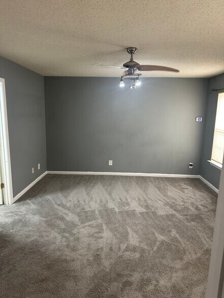 1st Floor Master Br - 1009 Highstone Dr