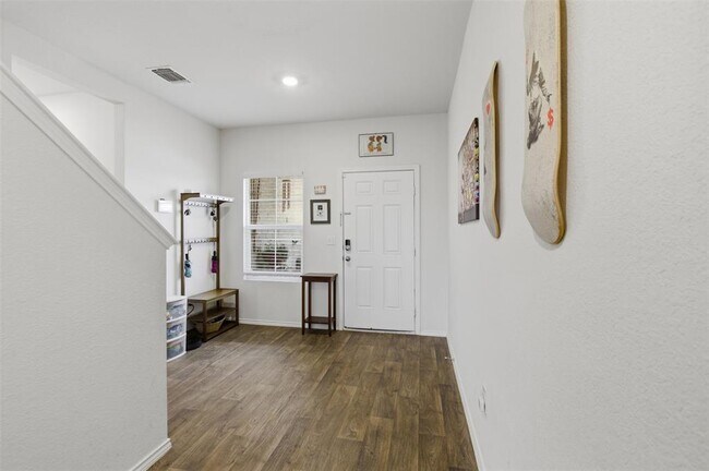 Building Photo - 19017 Romano Dr