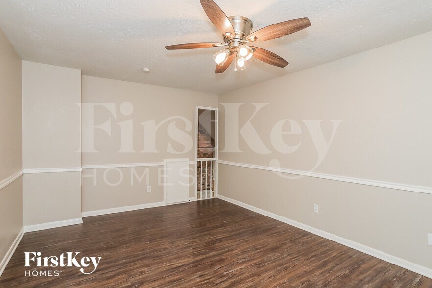 Building Photo - 6511 Misty Springs Ln