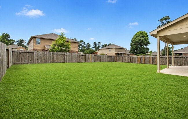 Building Photo - 166 Meadow Grove Dr