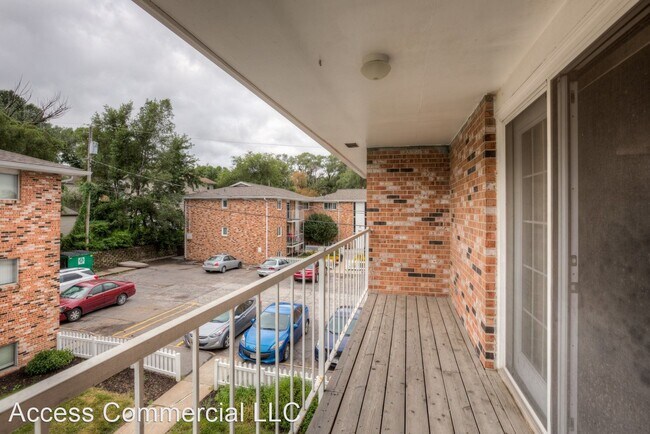 Building Photo - 2520-2528 S 60th St