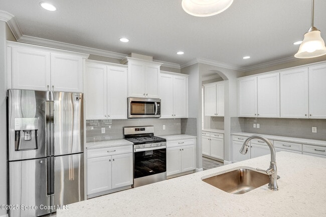 Building Photo - 3174 Addison Dr