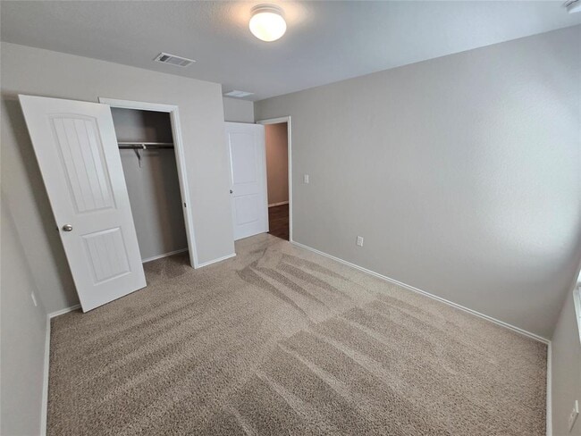 Building Photo - 12909 Brahmin Dr