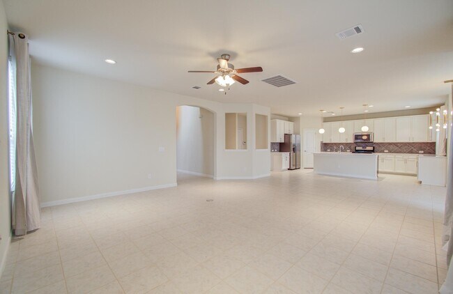 Building Photo - 15702 Giant Pine Ln