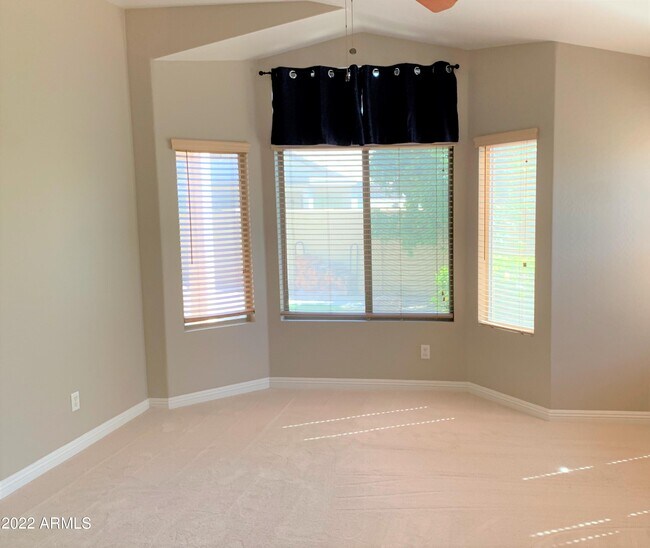 Building Photo - 1273 N Exeter St