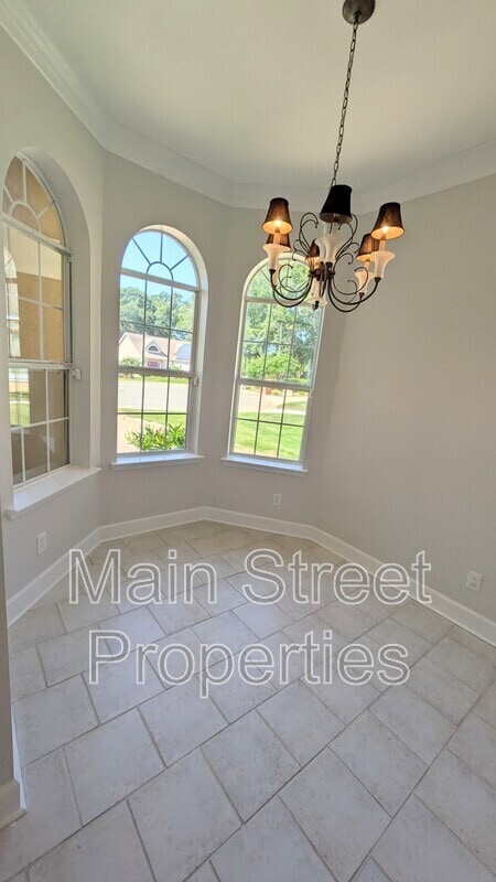 Building Photo - 2083 Downing Dr