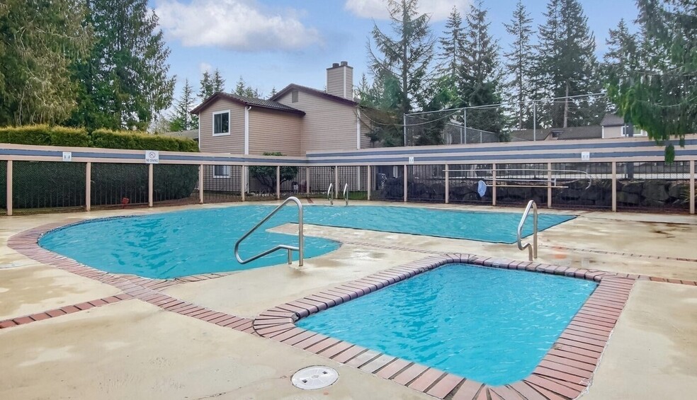 Building Photo - 17535 150th Ct SE