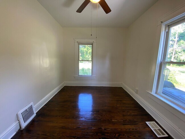 Building Photo - 198-200 Westwood Ave Akron, OH 44302 MFH2 ...