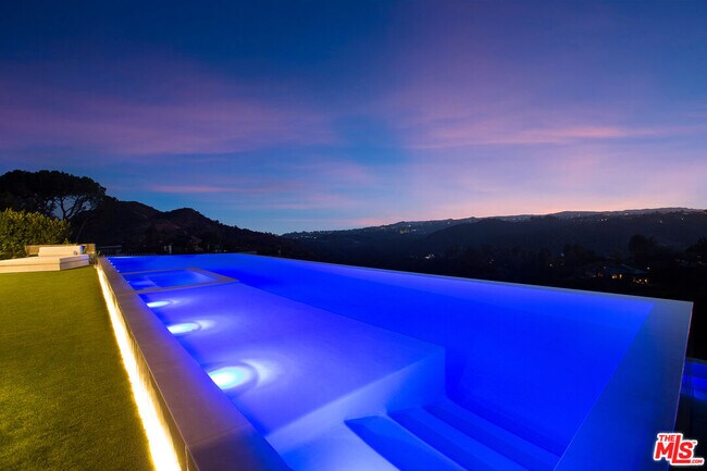 Building Photo - 9607 Highridge Dr