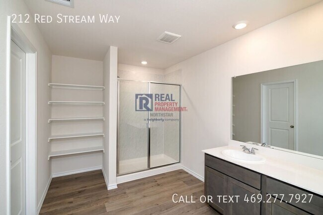 Building Photo - 212 Red Strm Wy