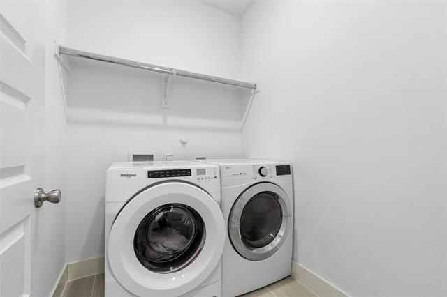 Building Photo - 4005 Crossroads Ct