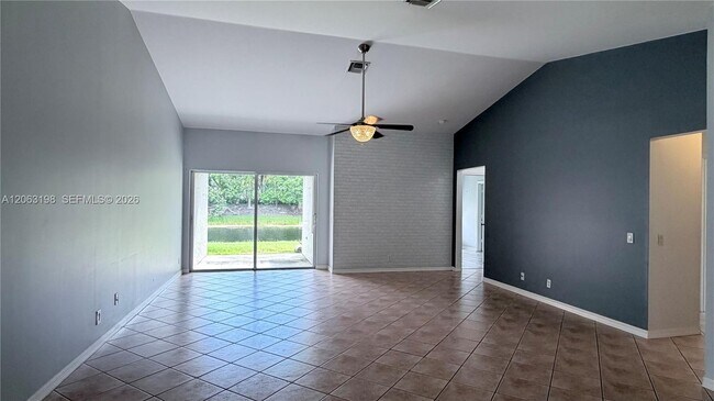 Building Photo - 2020 Andromeda Ln