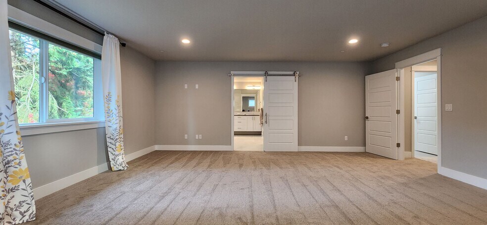 Building Photo - 2310 N 179th St