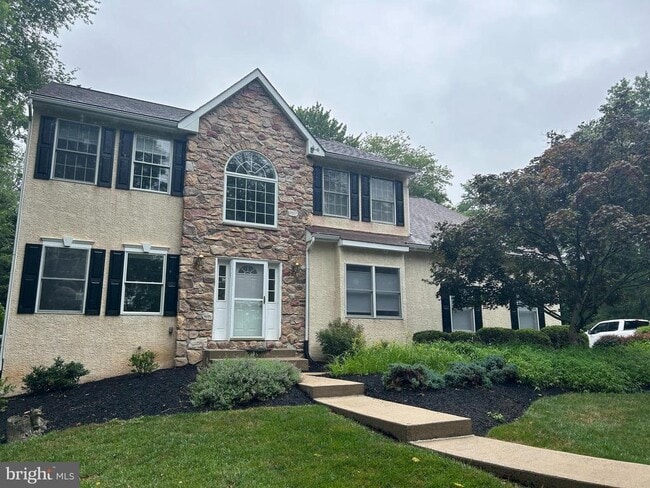 Building Photo - 114 Lenape Dr