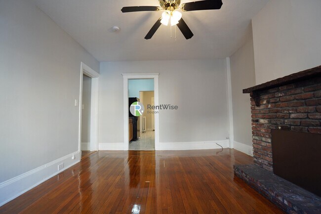 Building Photo - 146 Chiswick Rd