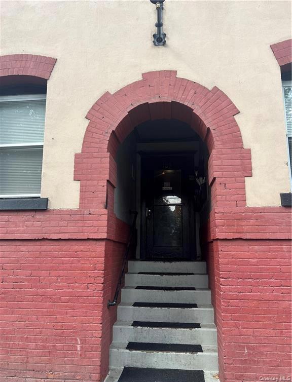 Building Photo - 103 Wickham Ave