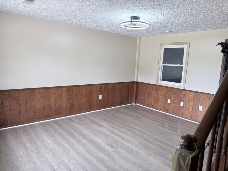 Building Photo - 3194 Dewalt Dr