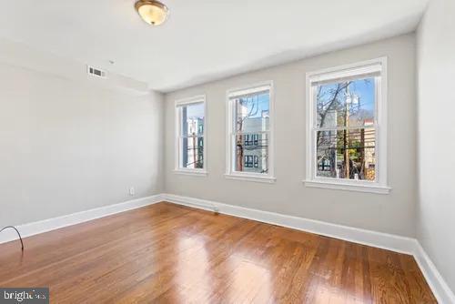 Primary Photo - 3742 12th St NE