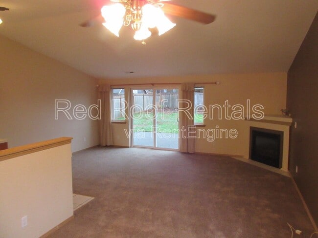 Building Photo - 17019 Spanaway Loop Rd S