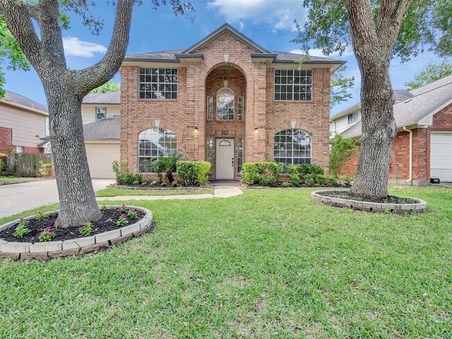 Building Photo - 246 Cedar Elm Ln