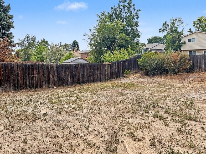 Building Photo - 16518 E Wesley Ave
